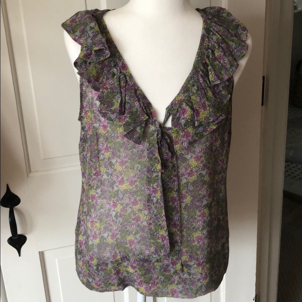 Anthropologie 100% silk shell top. Size 10.